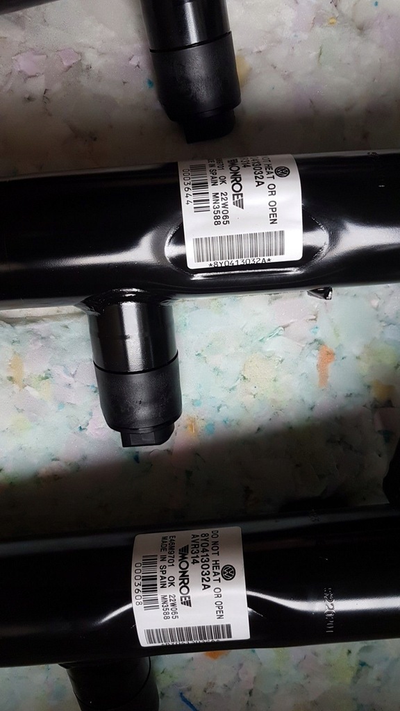 фото №9, Audi a3 s3 8y амортизатор перед новый dc 8y0413032a