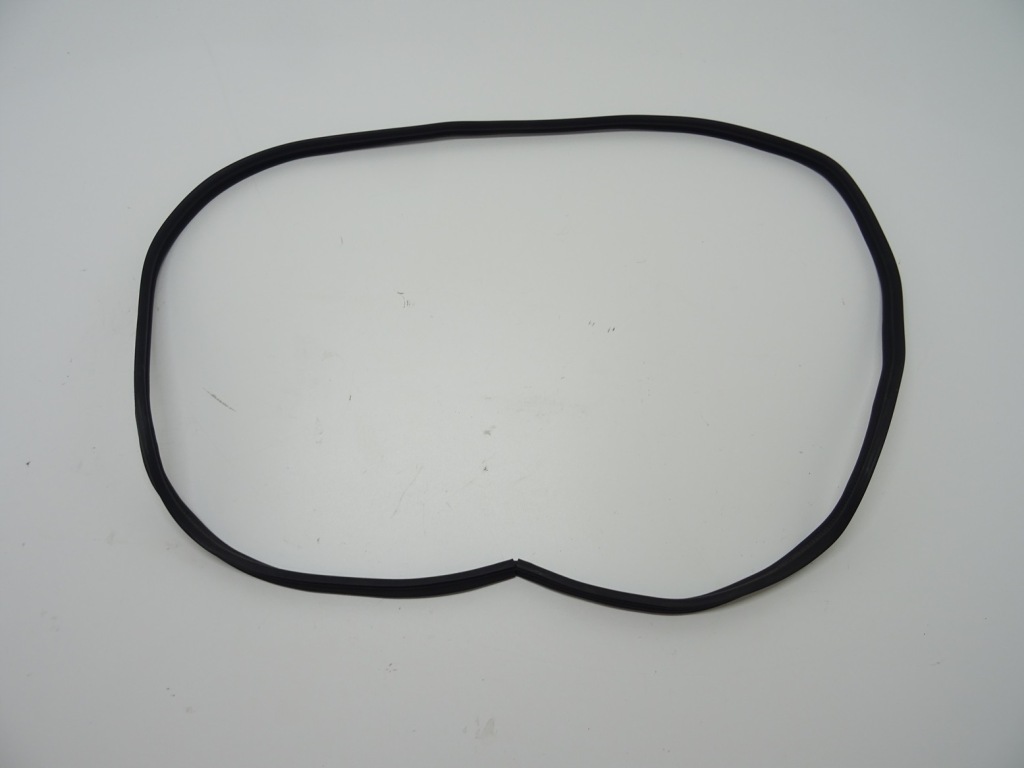 фото №1, 2015-2023 challenger прокладка крышки задняя задний багажника крышки