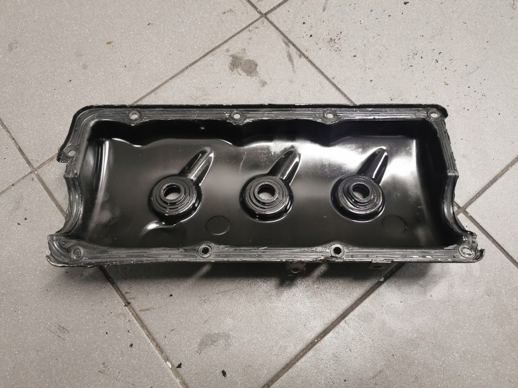 фото №5, Крышка клапанов audi a8 d2 2.5 tdi 059103470