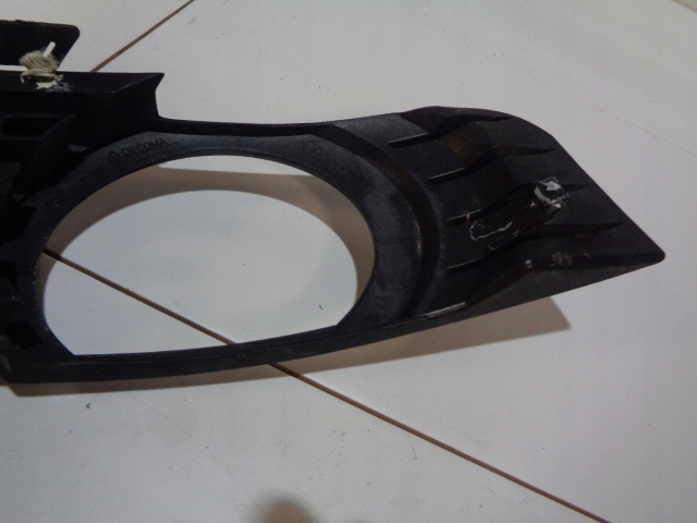 фото №8, Решётка бампера левый перед audi a8 d3 03-06 4e0807681a