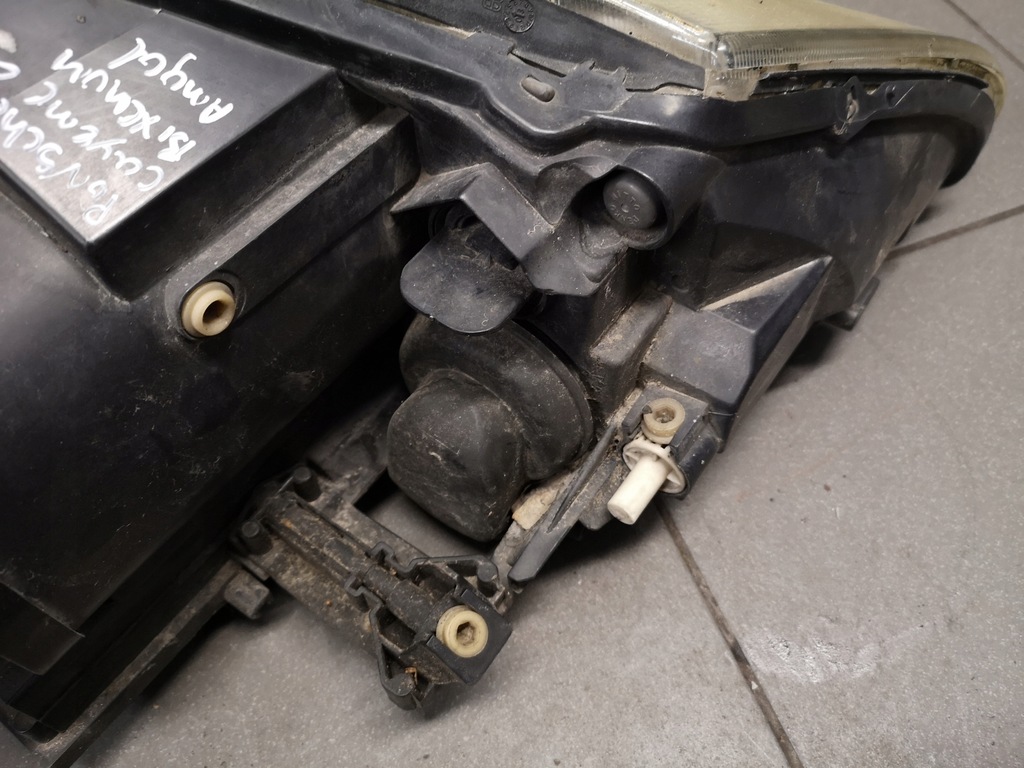 фото №12, Лампа левый перед bixenon porsche cayenne uk