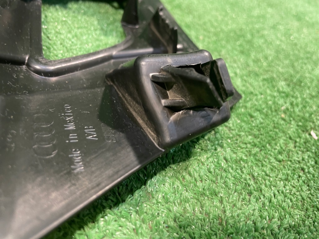 фото №8, Audi q5 80a s-line sq5 направляющая кронштейн бампера левый перед 80a807095a