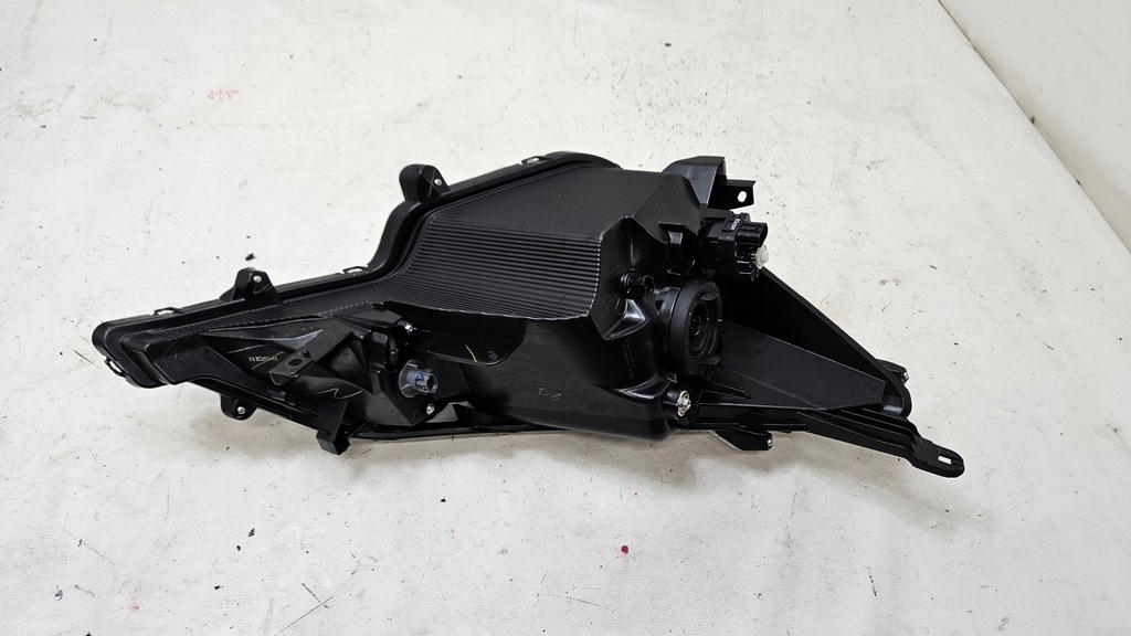 фото №7, Лампа перед передняя левая mitsubishi space star ii lift обычная