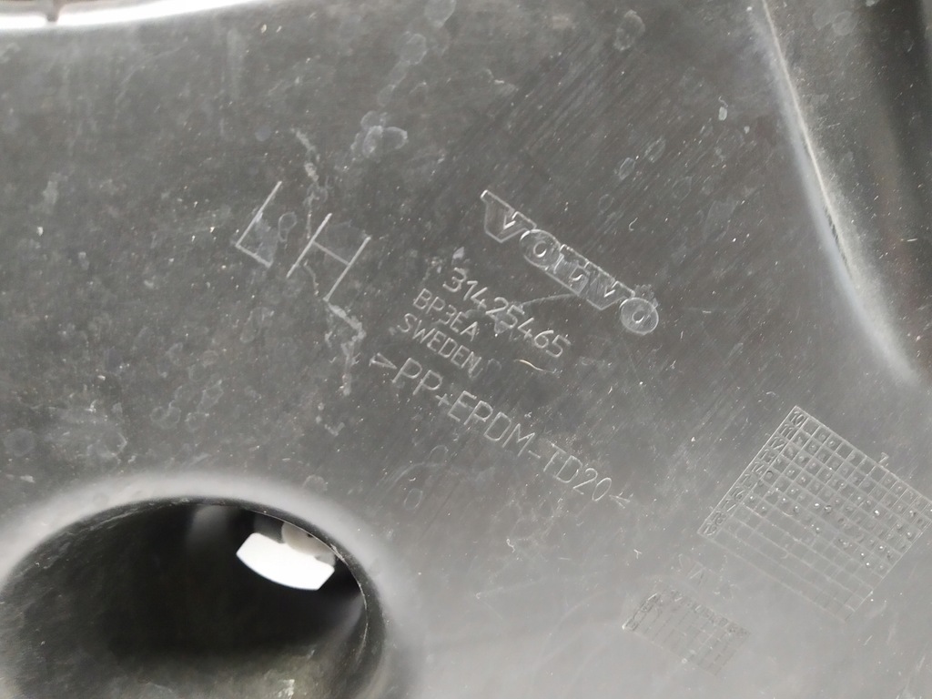 фото №8, 10+ volvo v60 направляющая бампера задняя левый кронштейн