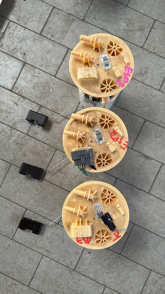 фото №1, Насос топлива поплавок renault espace v 1.6 dci 172023644r