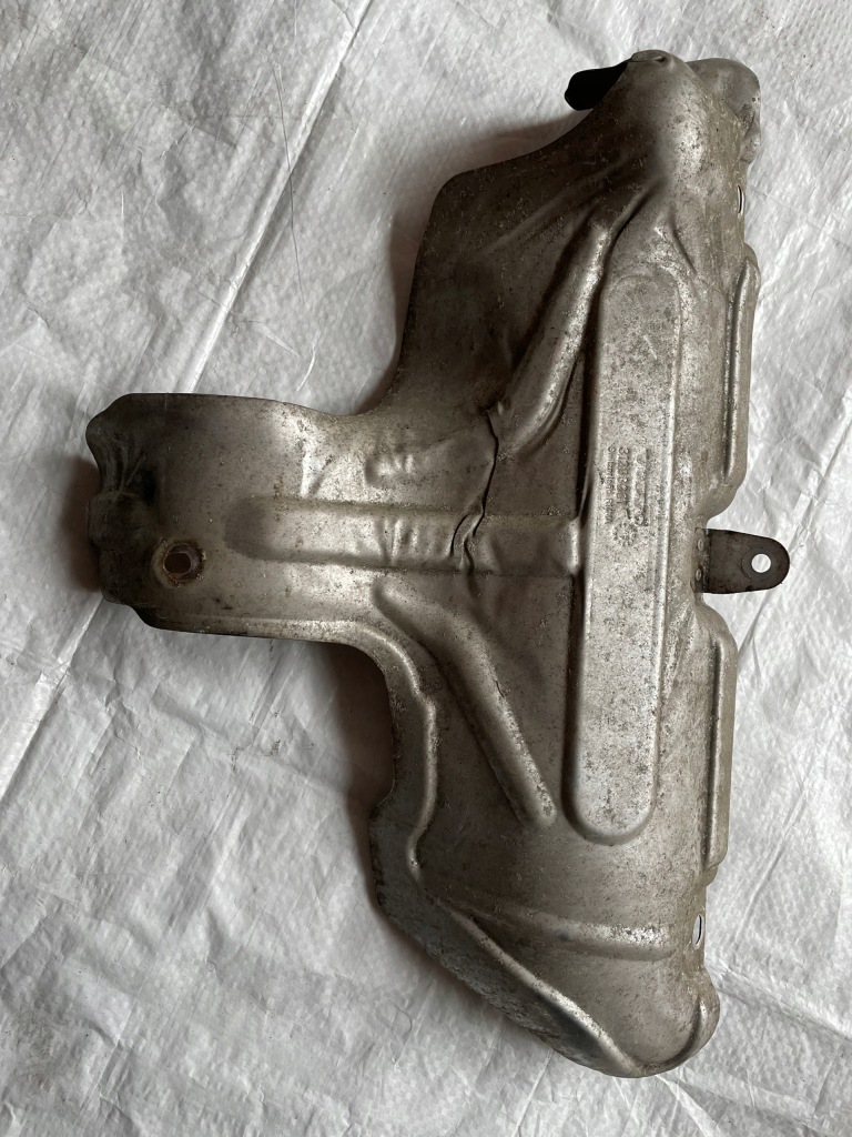 фото №1, Защита тепловая volvo v40 v60 ii 2.0 d 31293261