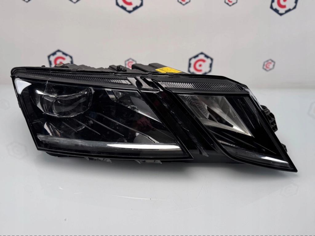 Купить Лампа правая перед skoda octavia iii lift full led