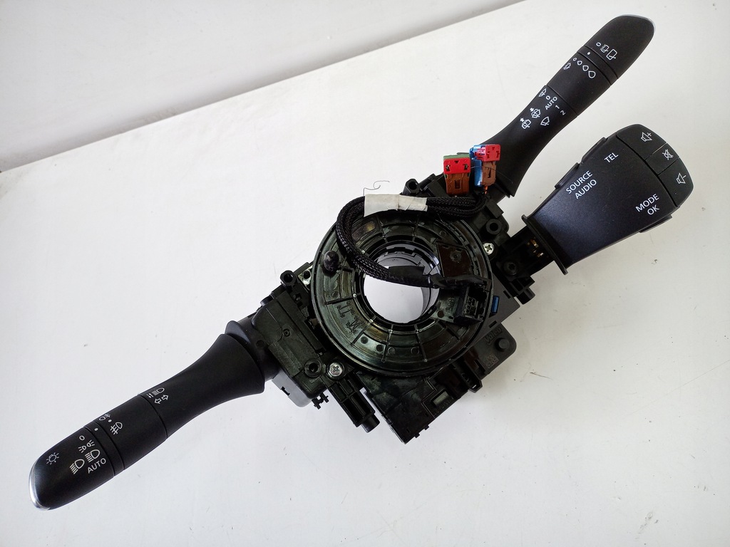 фото №1, Переключатель комбинированный 255678341r--c renault talisman