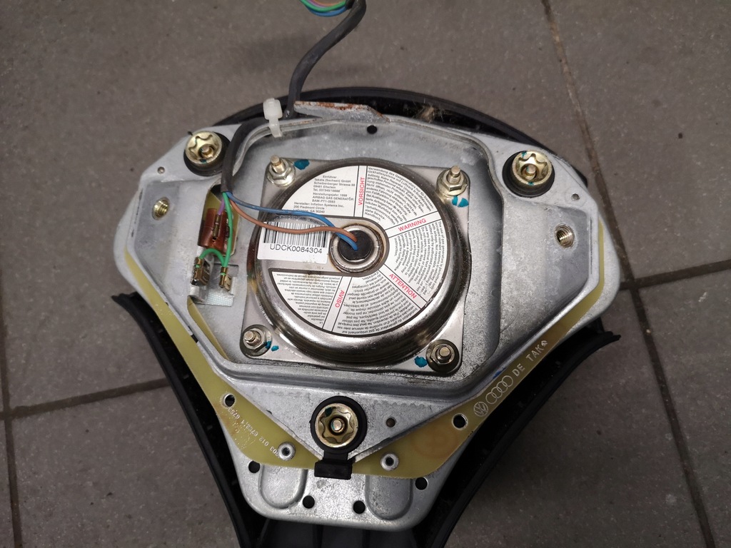 фото №10, Подушка подушка безопасности руля audi a6 c5 granatowa