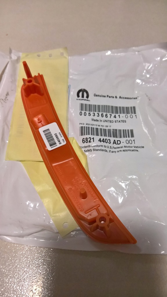 фото №5, Chrysler 300 300s 2015r- лампа габарит бампер перед 68214403ad 68214402ad