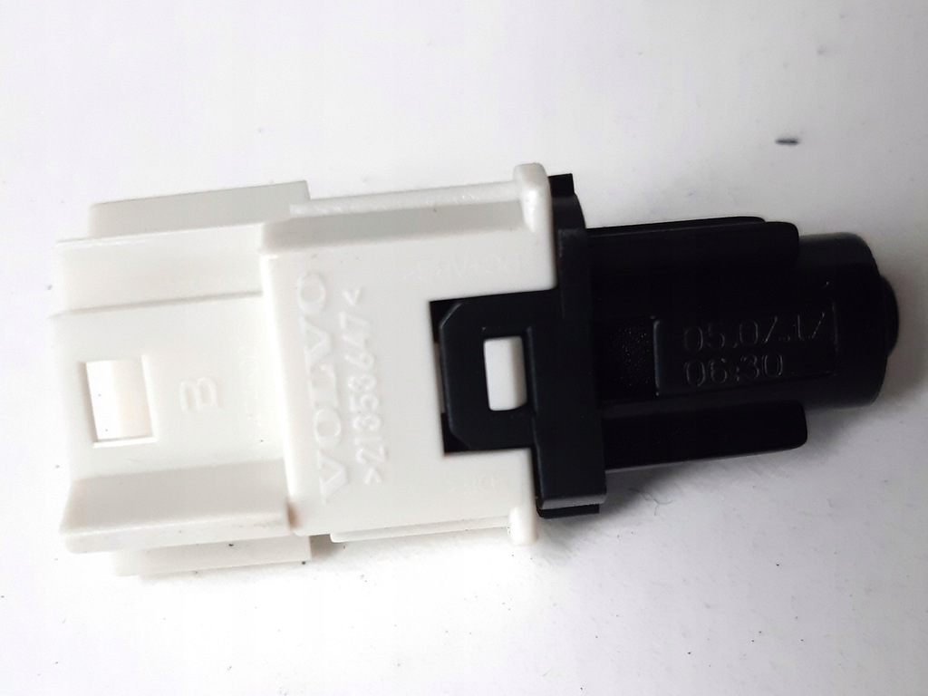 фото №10, Датчик кондиціонера оригінальний номер volvo fh4