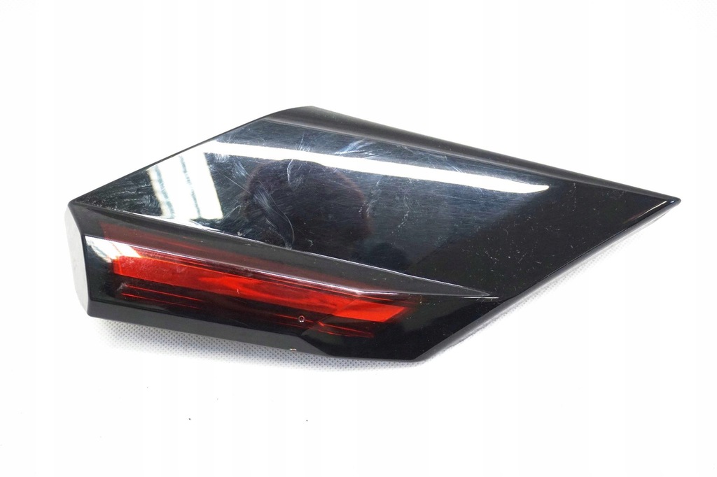 фото №1, Лампа правая крышки citroen c4 iii 9836327780