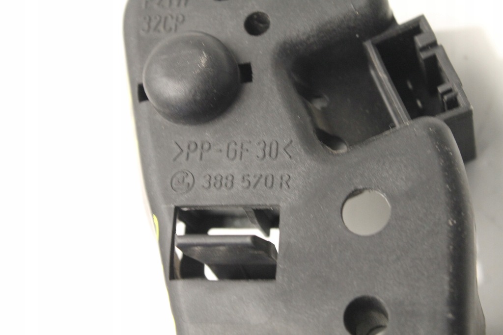 фото №8, Bmw e46 молдинг żarówkowa вкладиш лампи правий задня 388570r