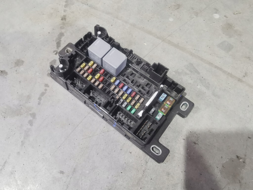 фото №1, Коробка запобіжників jaguar e-pace j9c314a073bc