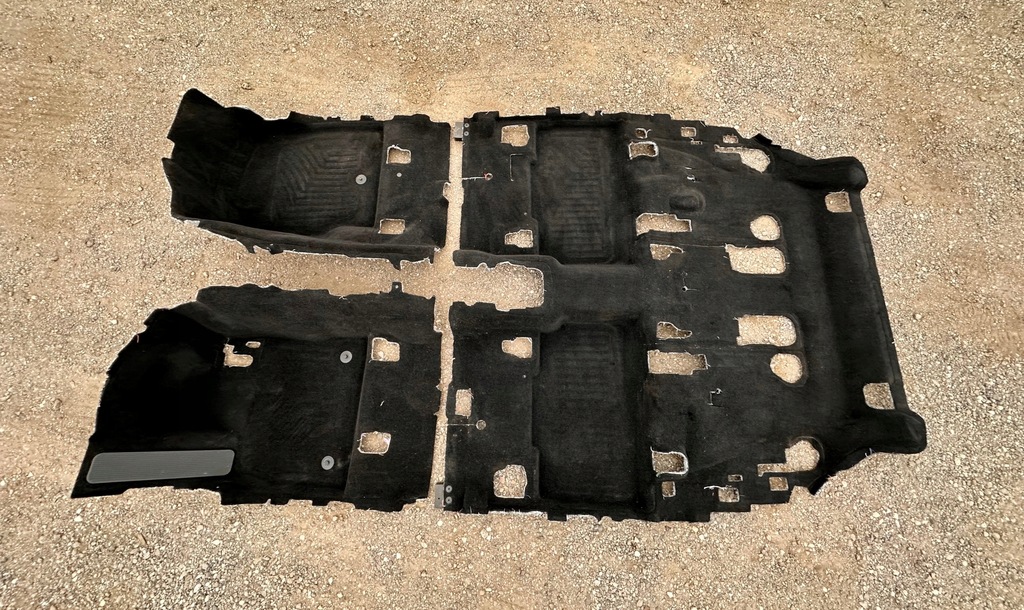 фото №10, Коврик обшивка пол салона комплект ford explorer 2020+