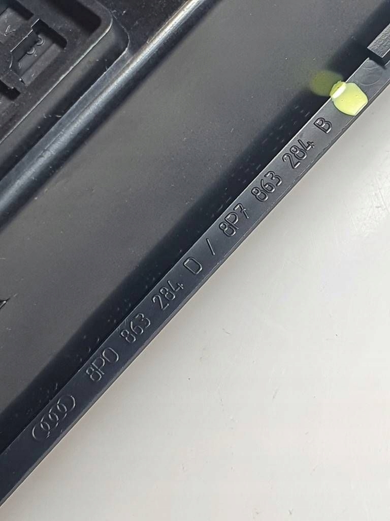 фото №11, Audi a3 8p 2010 роз'єм прикурювача передні aux джгут 8p0863284d