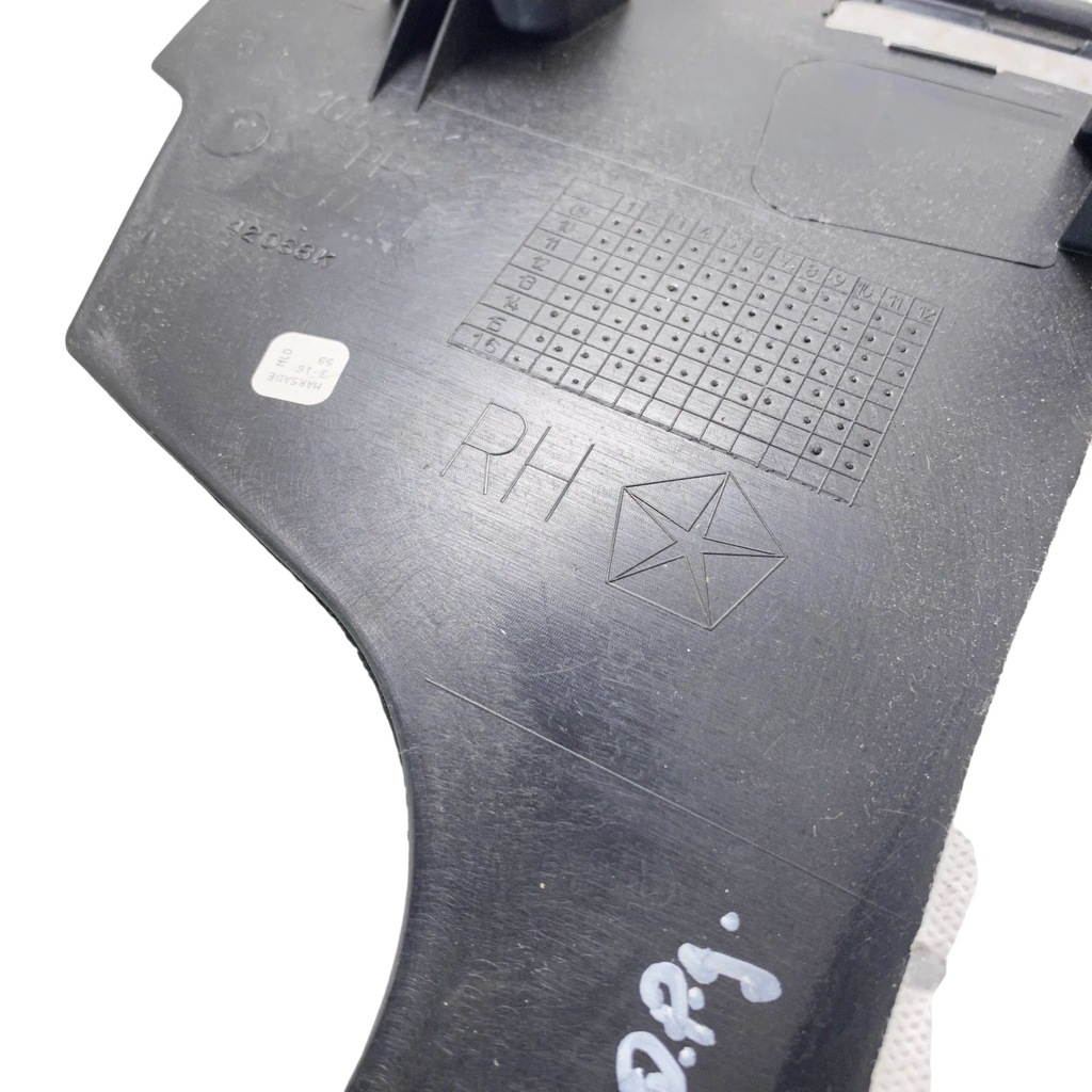 фото №8, Dodge charger 2016 права сторона обшивка стійок