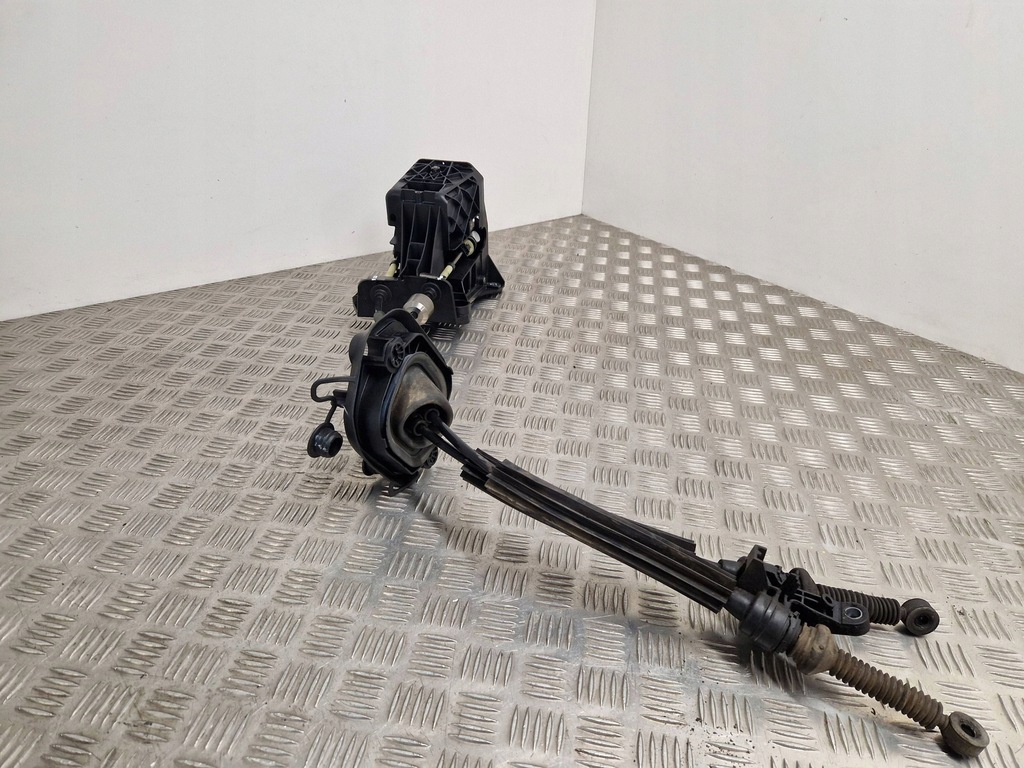 фото №10, Citroen jumpy 2017 домкрат перемикання передач / верхній