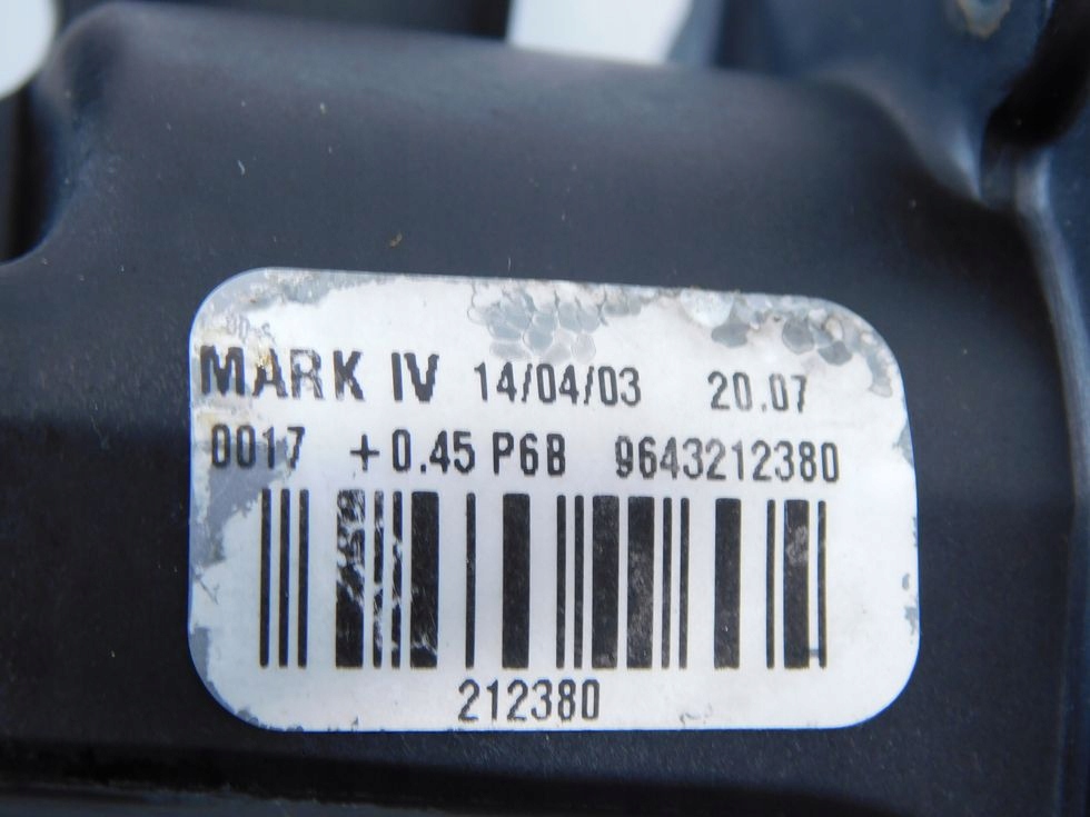 фото №12, Корпус термостата патрубок 2.2 hdi peugeot 807 citroen c5 c8 607