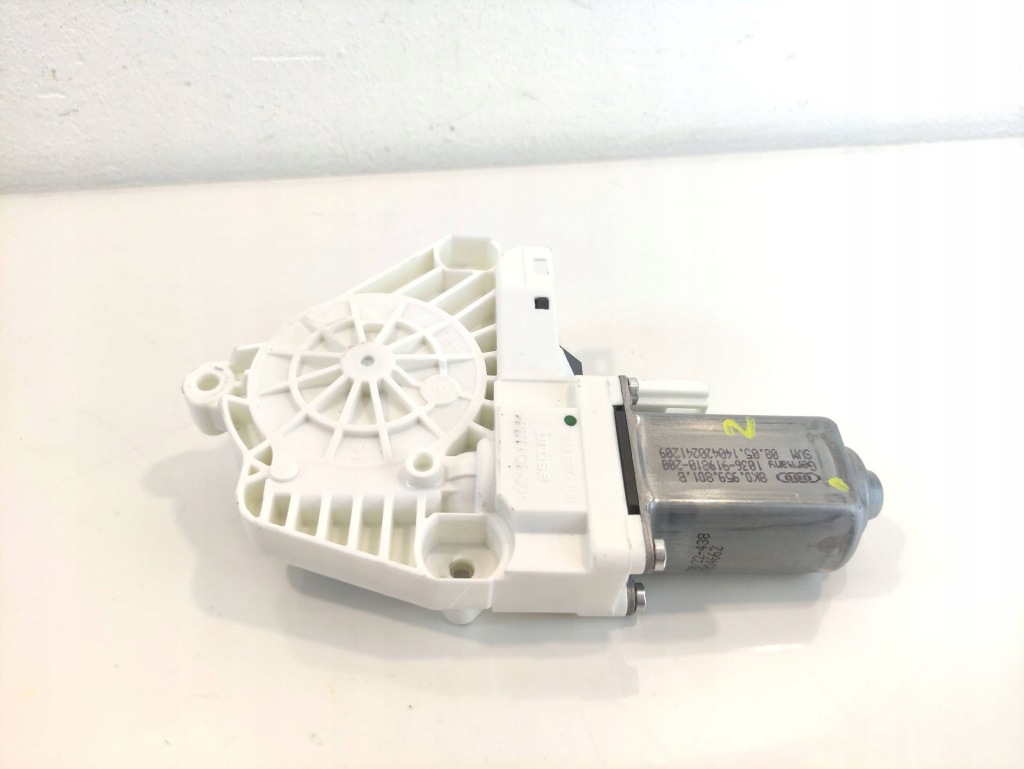 Audi a6 c7 моторчик скло дверей ліве перед 8k0959801b в Україні