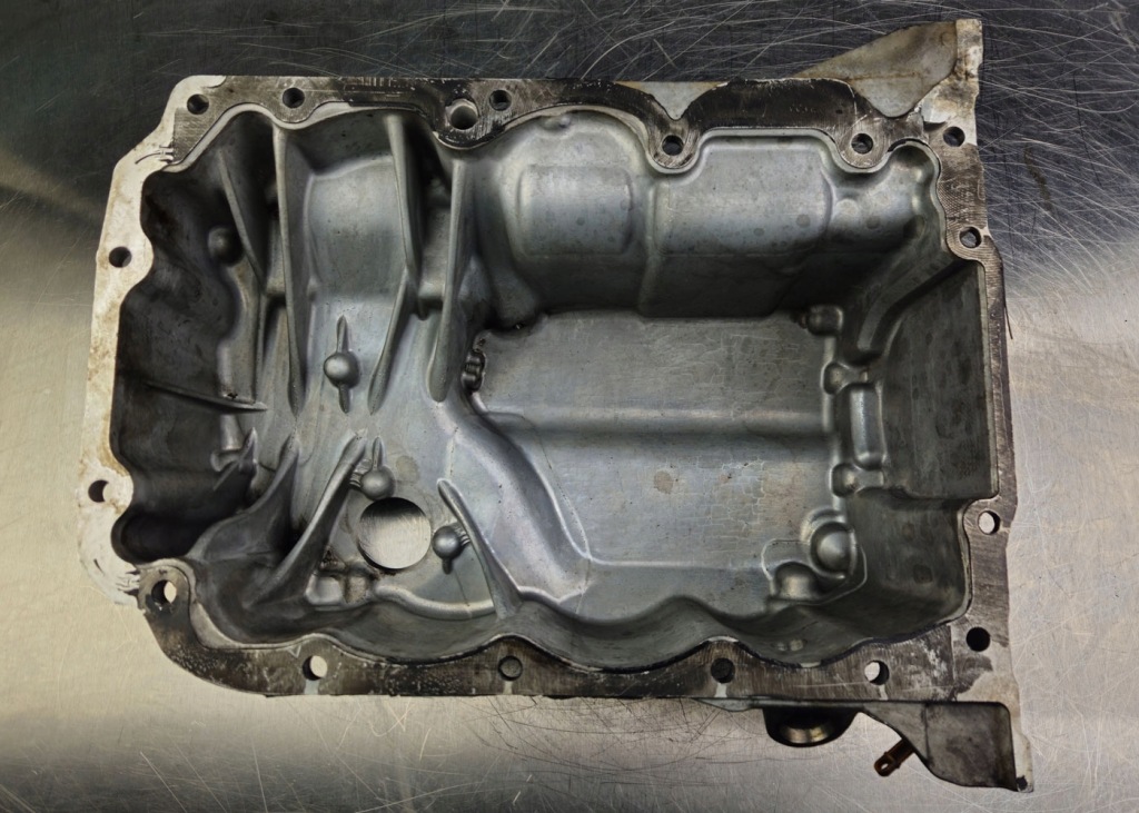 Bmw mini f48 f45 f55 f56 піддон масляна b38 13992010 Недорого