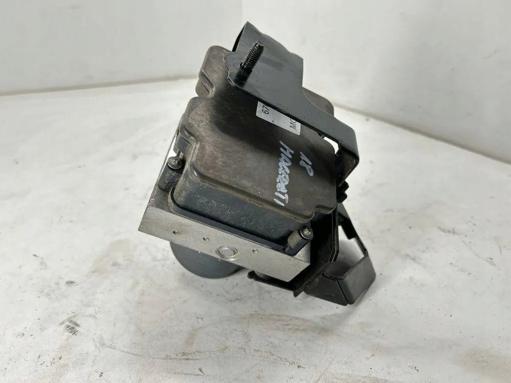 Купить Насос abs maserati ghibli m157 6701037380 3.0l бензиновый 2019