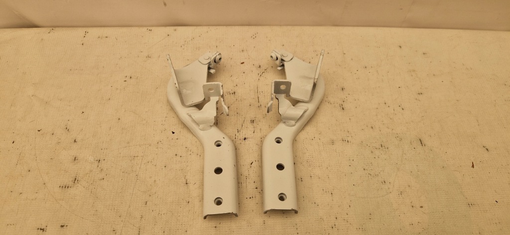 Купити Mercedes 447 петля капот лівий правий