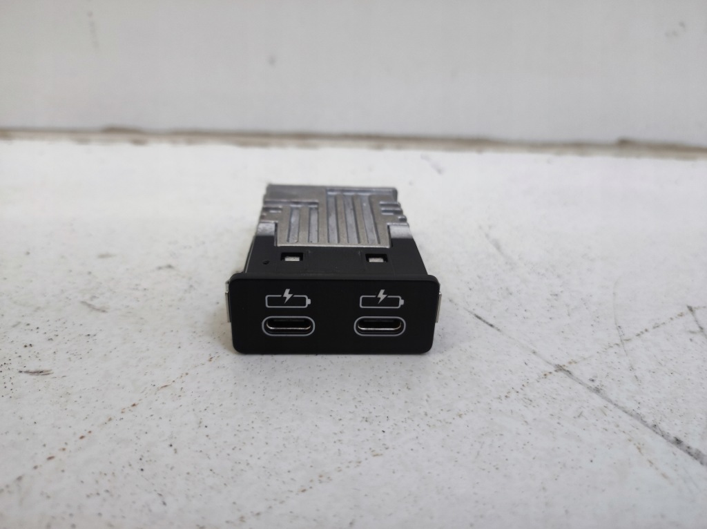 Купити Port роз'єм usb c bmw xm g09