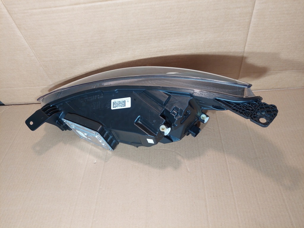 Ford focus mk4 17r .фара правий передня Зі Шроту