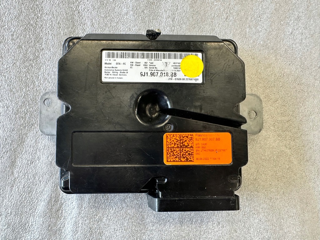 фото №1, Модуль блок керування online 9j1907018bb porsche taycan....