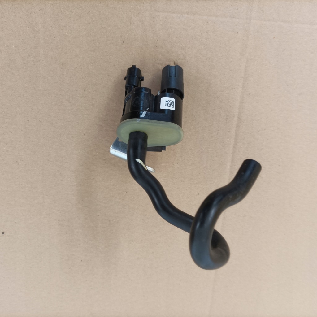 фото №1, Клапан вакууму jeep wrangler jl kl 2.0 t 05281586aa