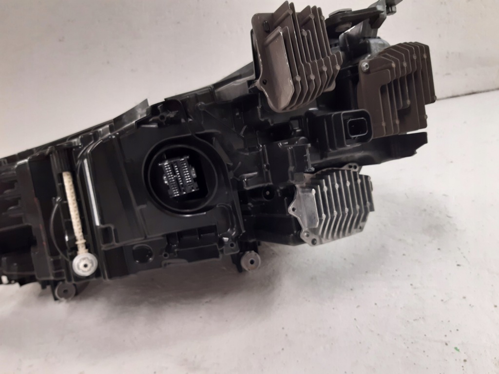 фото №9, Bmw ix m60 лампа права перед laser 5a3cea2-03