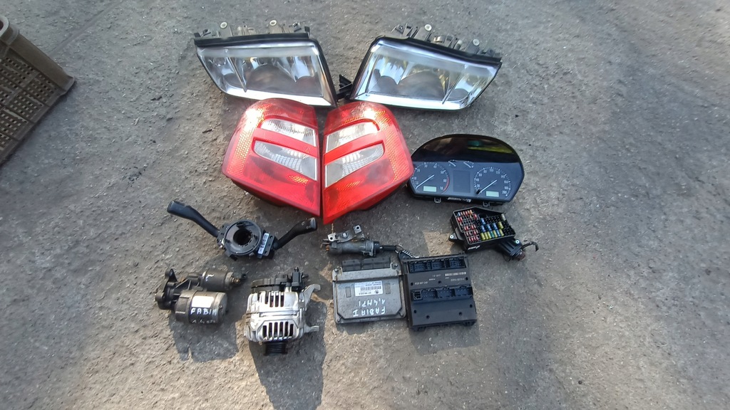 фото №8, Skoda fabia i лампи задні