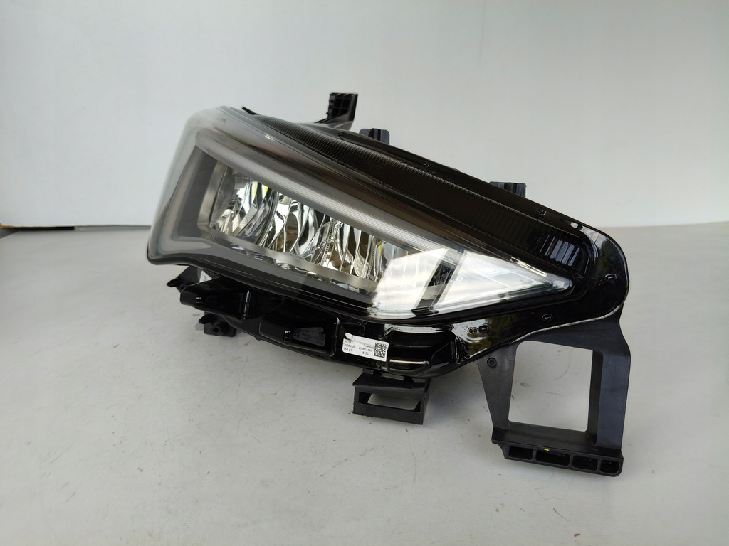 фото №1, Лампа права фара seat cupra born 10e 21- full led