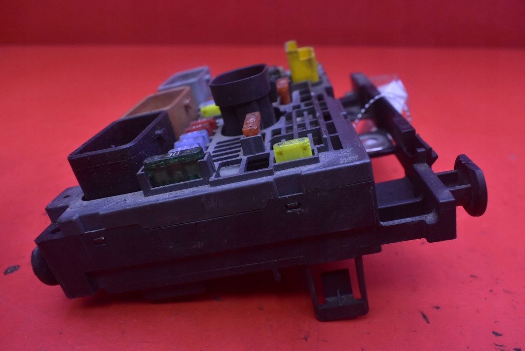 фото №6, Коробка предохранителей 9664705980 bsm citroen c5 ii 2.0 140 km 08-17