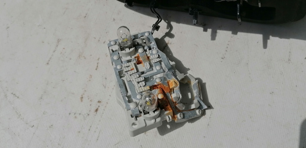 фото №15, Vw touran 5ta лампа лівий задня 5ta945093d 15r-