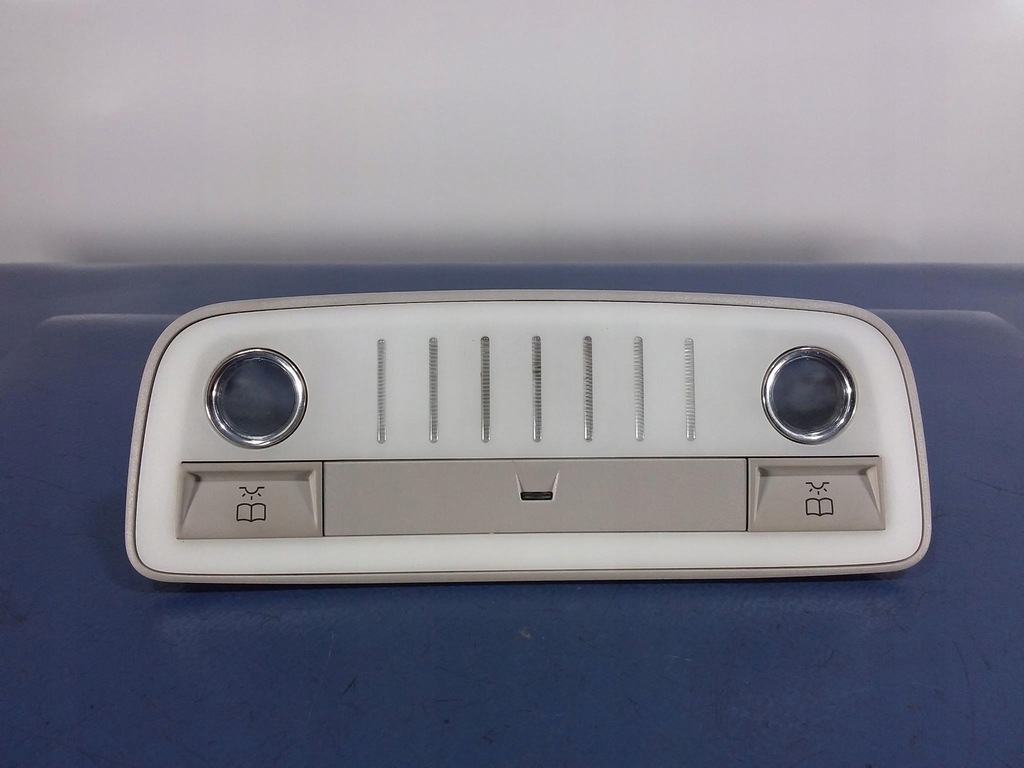 фото №1, Mercedes e w212 лампа потолочный задняя