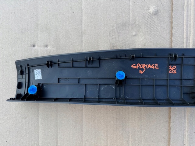 Kia sportage iv накладка оббивка кришки багажника 81761-f1000 Зі Шроту