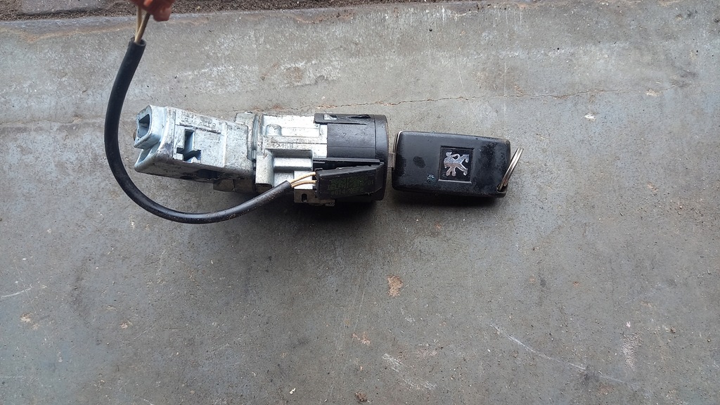 фото №1, Замок зажигания peugeot 407 08r kombi 2.0hdi