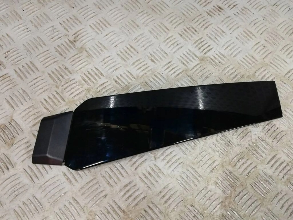 фото №1, Audi a5 8w защита стойка правая 8w8853290 sportback