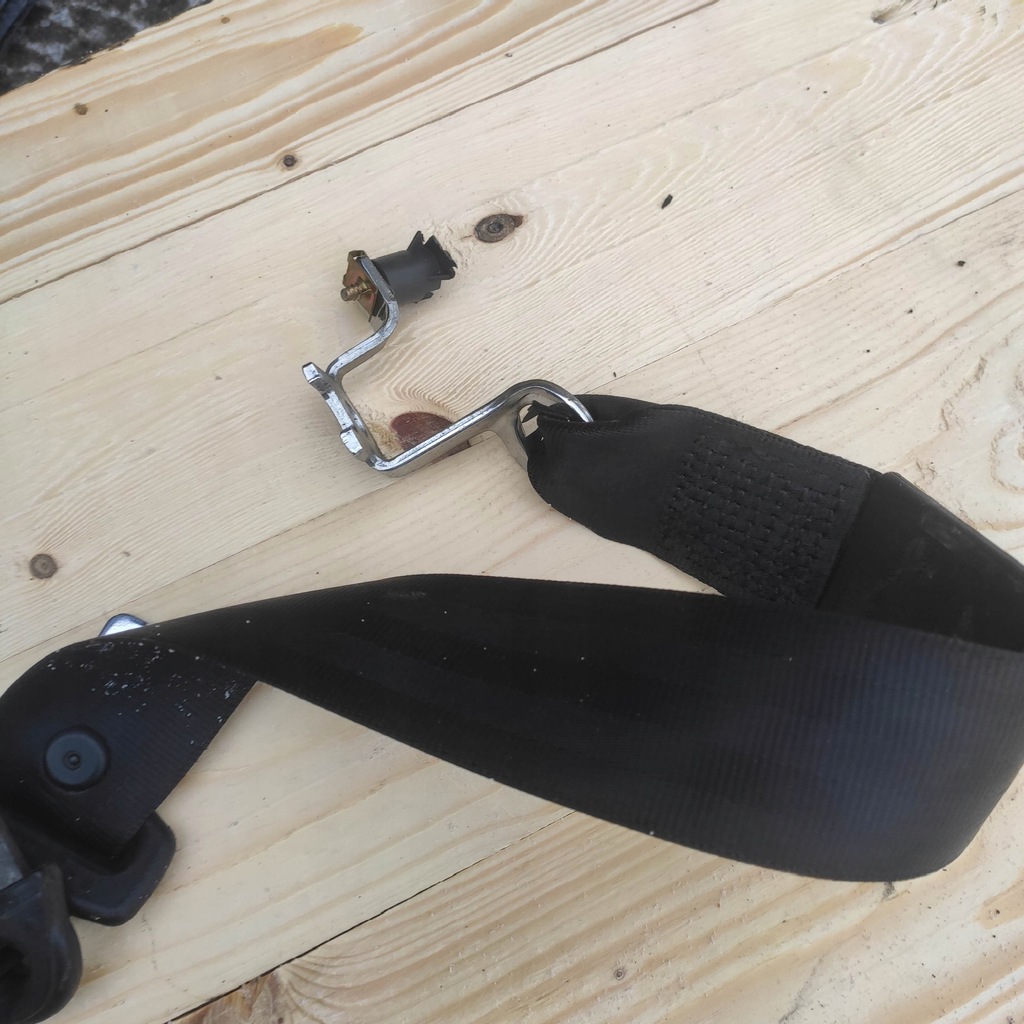 фото №6, Pas безопасности правый перед audi a3 8l 5x дверь 8l4857706a