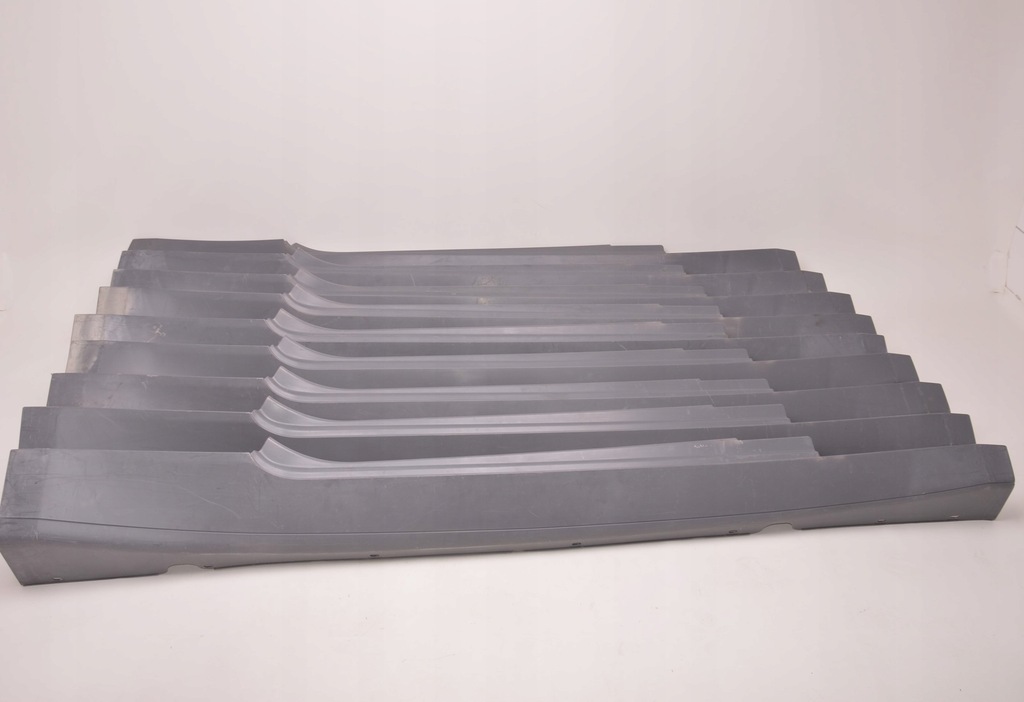 фото №7, Maserati granturismo молдинг накладка порог правая