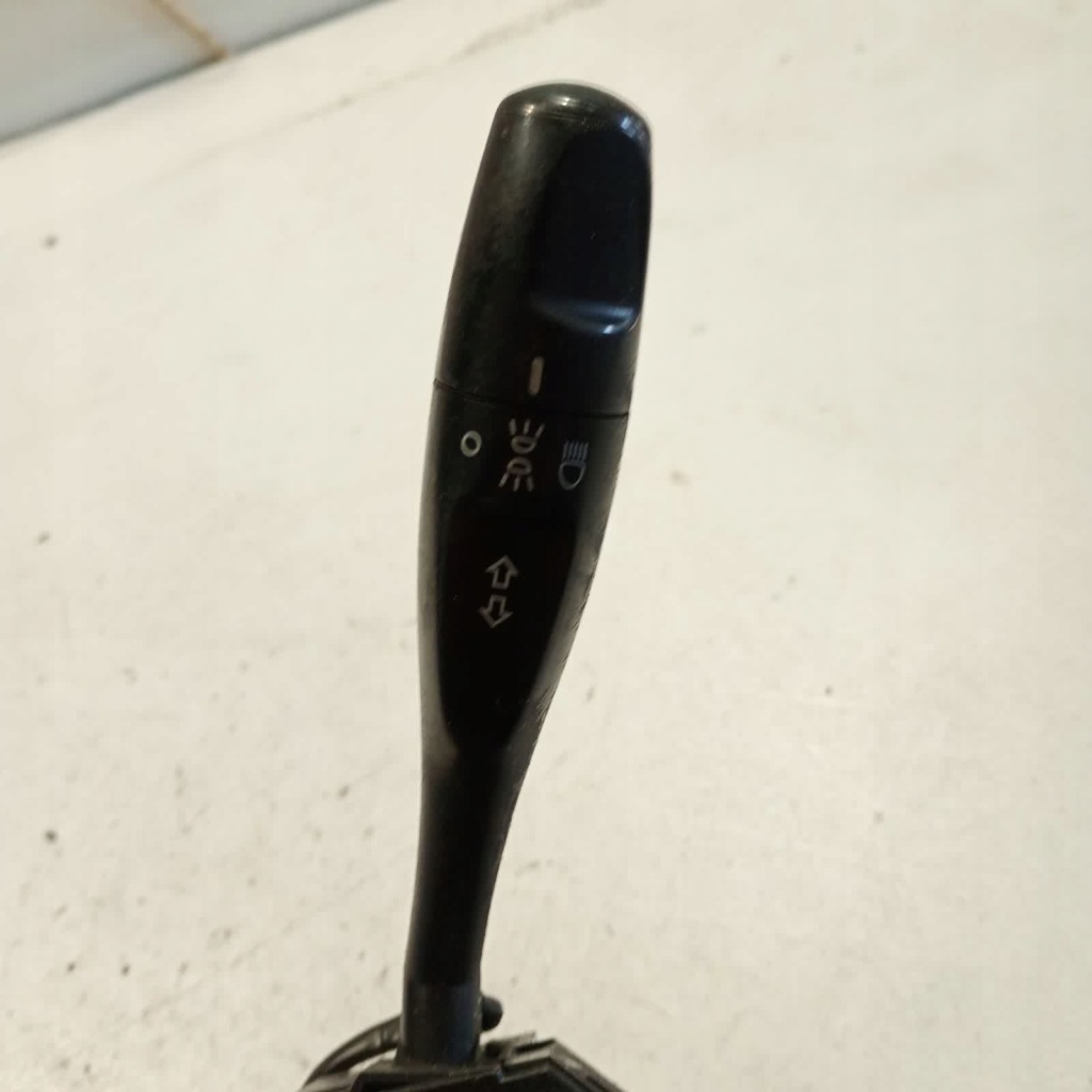 Mitsubishi space wagon mb680158 переключатель подрулевой с Разборки