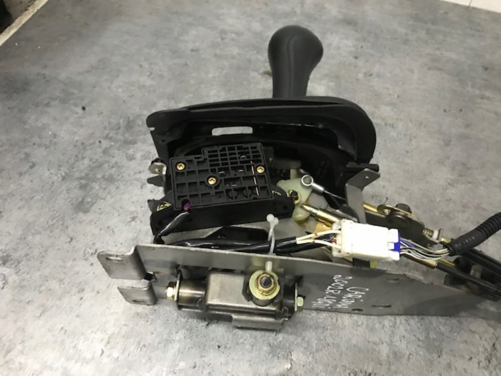 фото №10, Вибірник троси carisma 02r 1,8gdi автоматична коробка передач