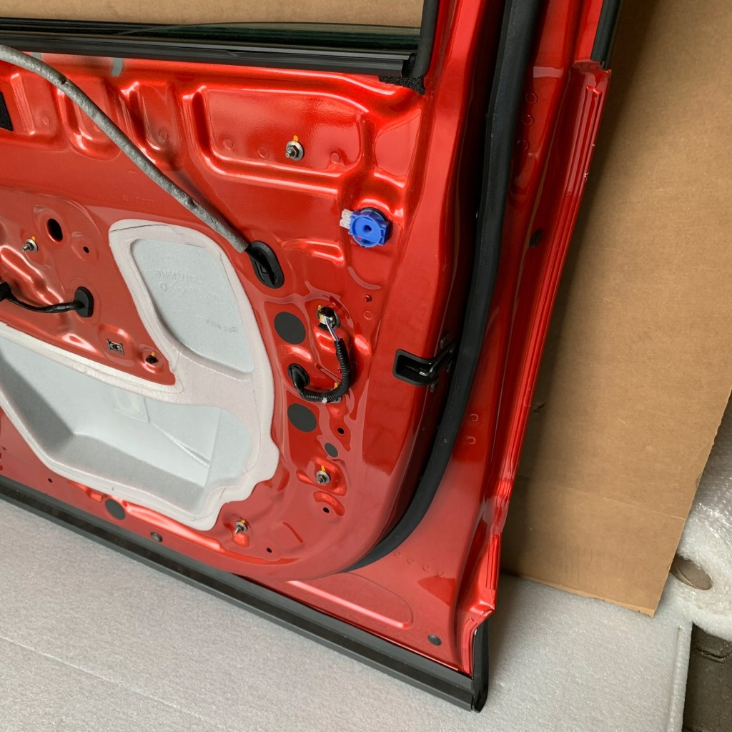 Дверь правое  перед austral espace vi 2023 2024- передние молдинг bixpa tennp с Разборки