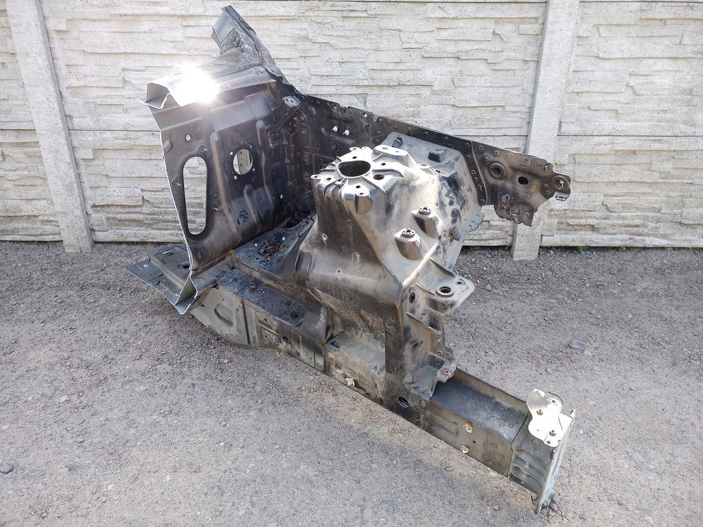 фото №3, Левая передняя четверть range rover vogue l405