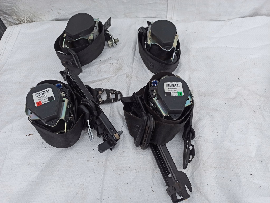 фото №1, Audi a6 c6 pas натягувач перед правий 4f0