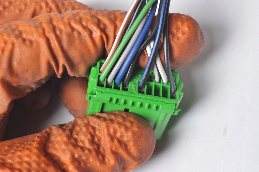 фото №11, Volvo xc70 iii зеркало левая 10-pin