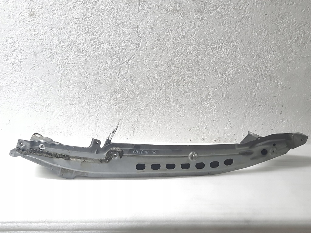 фото №1, Porsche cayenne 7l5 lift підкрилок правий кронштейн