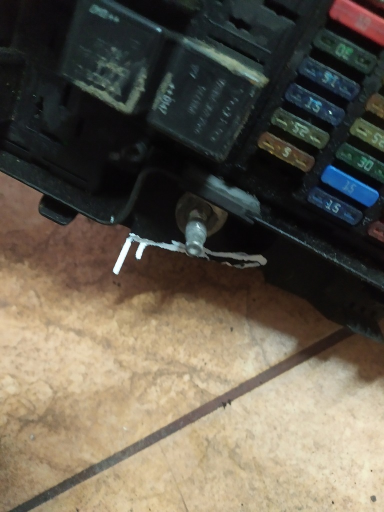 фото №6, Volvo s80 2.4 d 02' коробка предохранителей